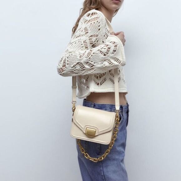 ZARA Cream Crossbody Bag with Gold Chain Detail Gently Used - Picture 1 of 9